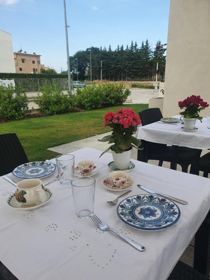 Casa Lunaria B&B Porto SantʼElpidio Eksteriør bilde
